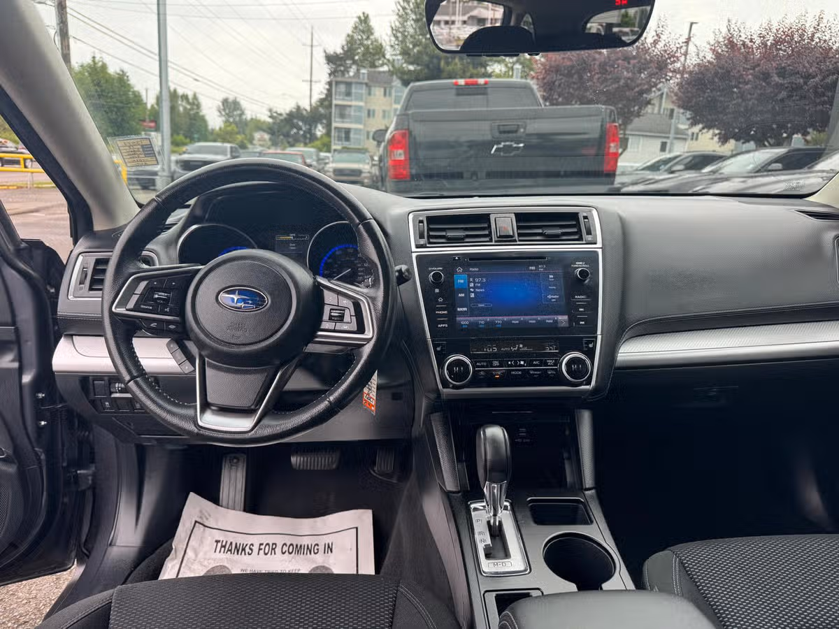2019 Subaru Outback 2.5i Premium Crossover Image 12