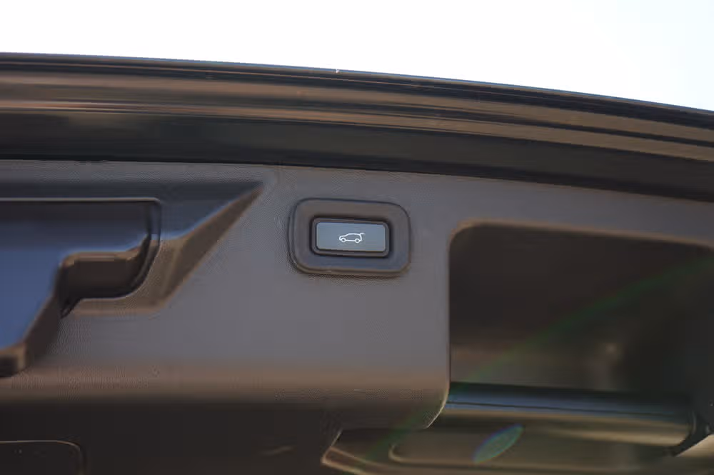 2021 Land Rover Discovery Sport P250 S R-Dynamic Image 11