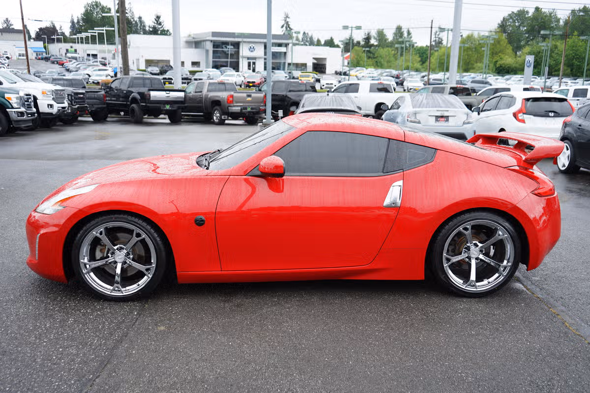 2016 Nissan 370Z SPORT COUPE 2D Image 2