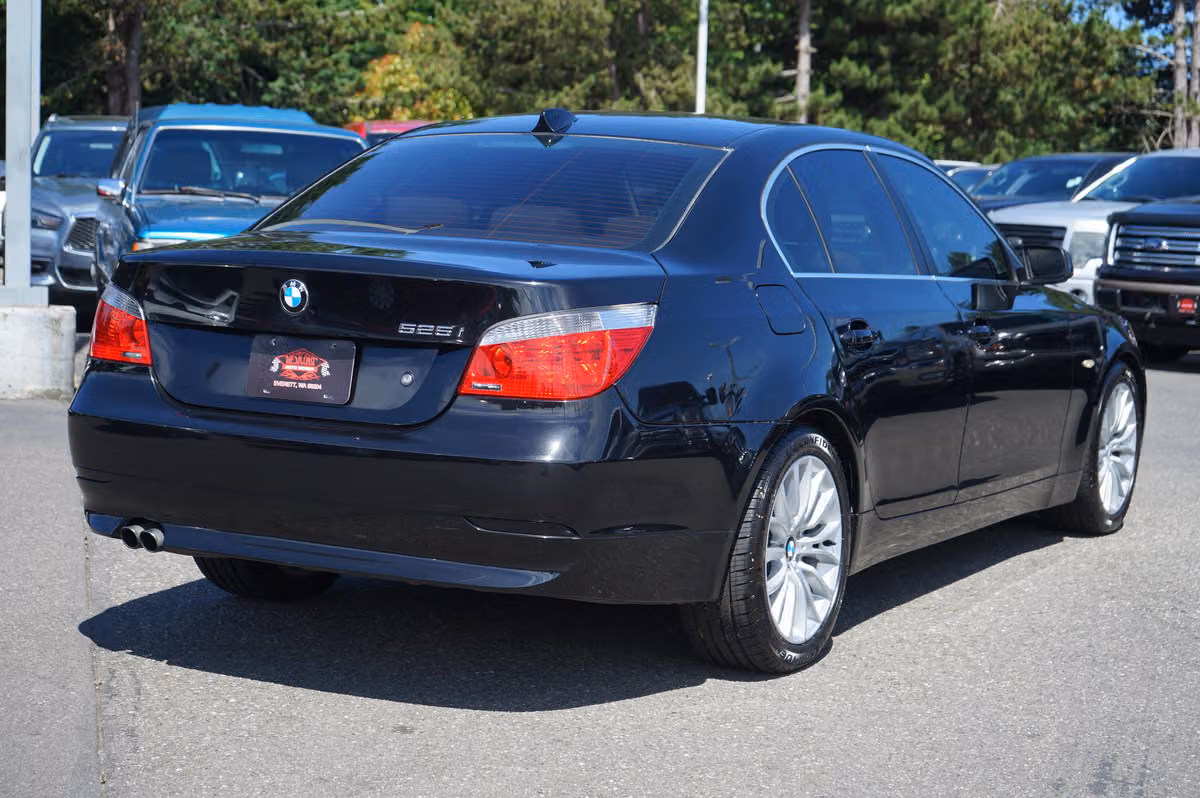 2007 BMW 5 Series 525i Image 5