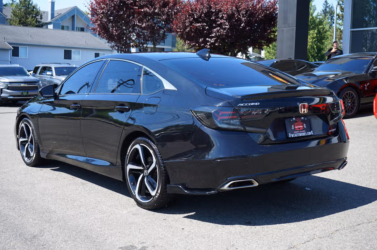 2019 Honda Accord Sport Image 3