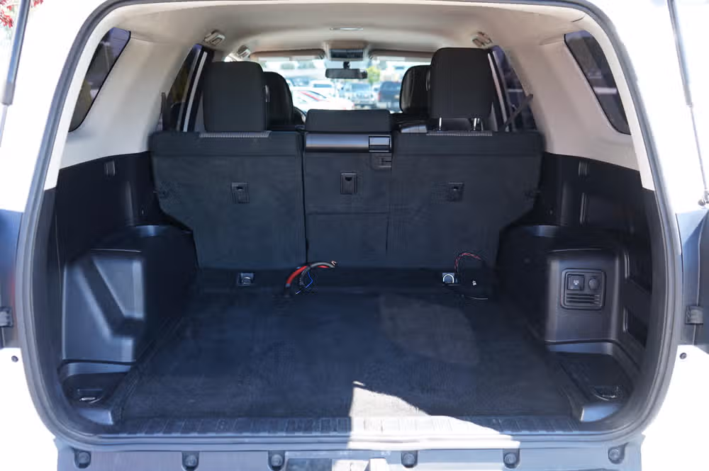 2018 Toyota 4Runner SR5 Image 10