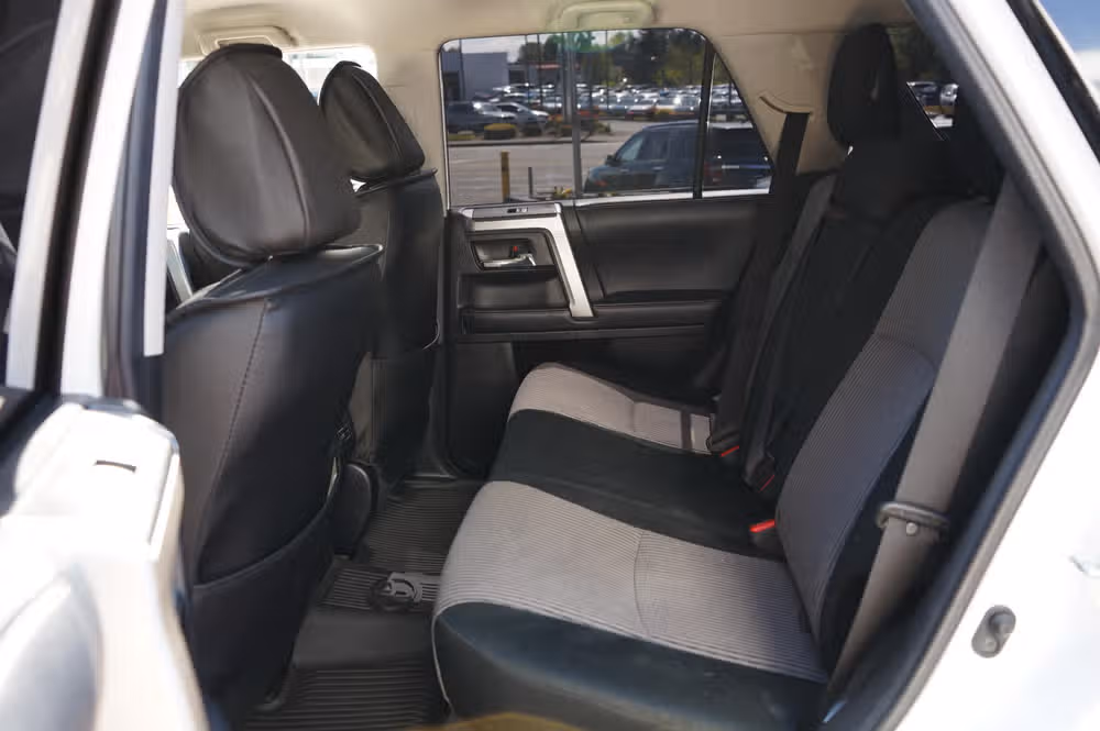 2018 Toyota 4Runner SR5 Image 15