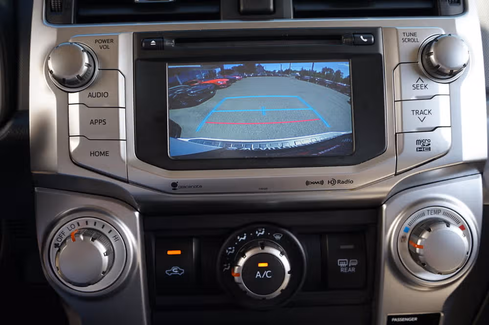 2018 Toyota 4Runner SR5 Image 21