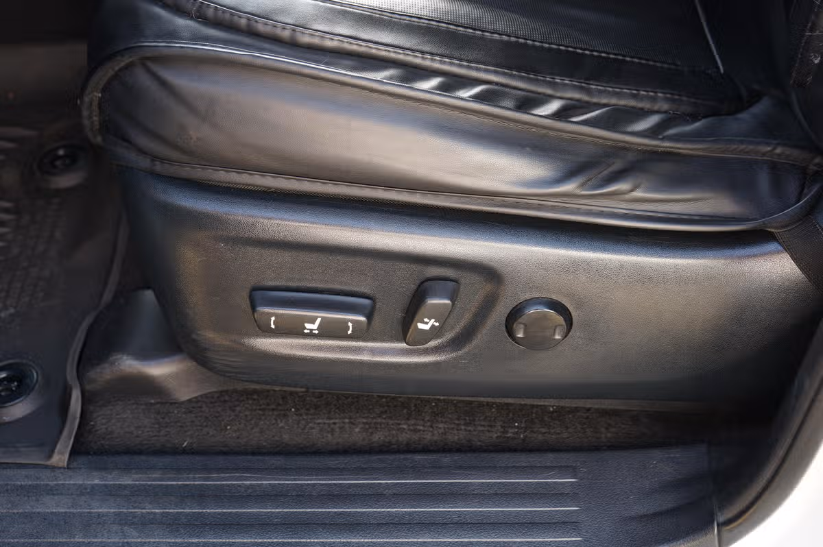 2018 Toyota 4Runner SR5 Image 14
