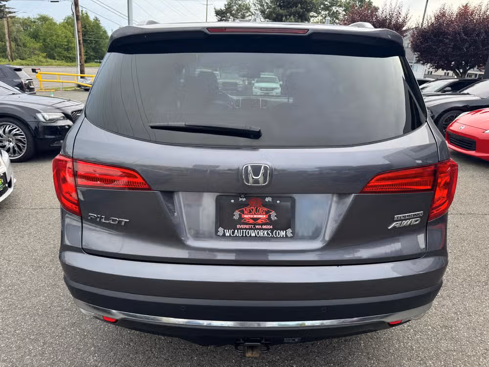 2017 Honda Pilot Touring Image 6