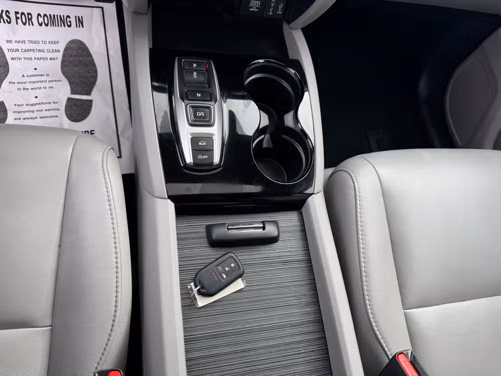 2017 Honda Pilot Touring Image 18
