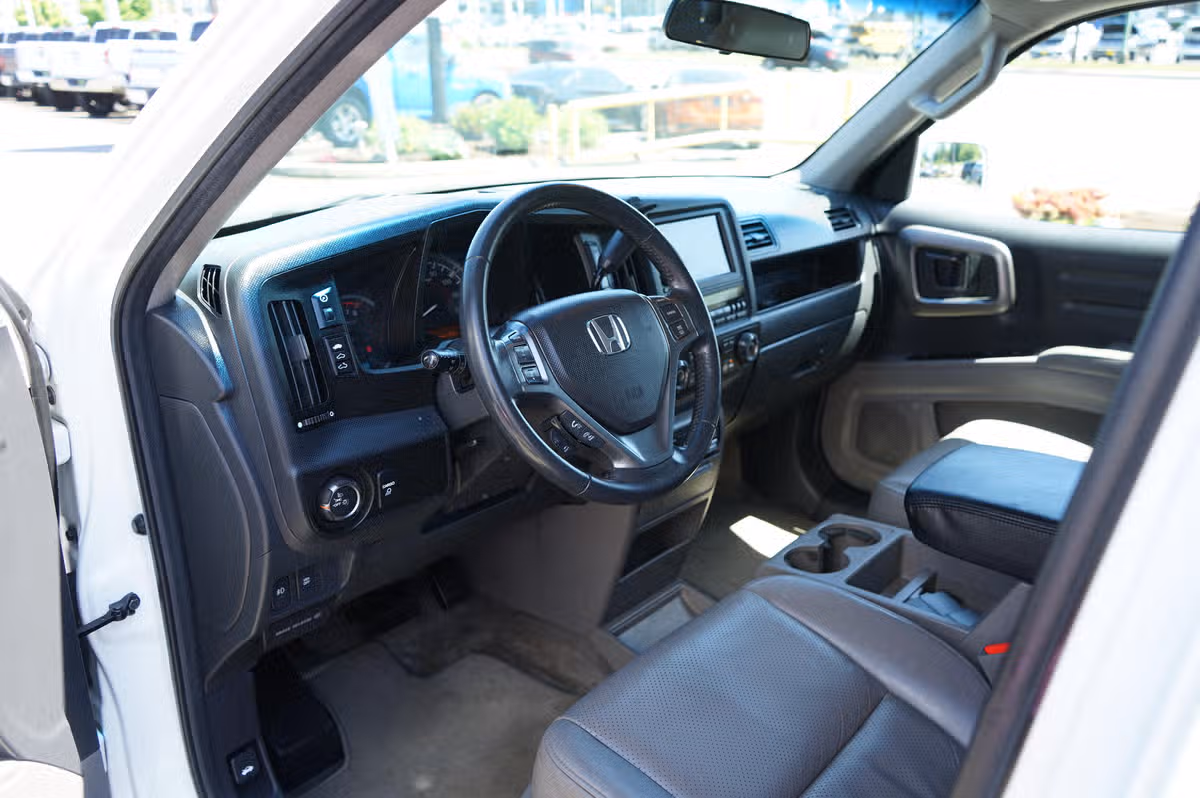 2010 Honda Ridgeline RTL Crew Cab Image 12