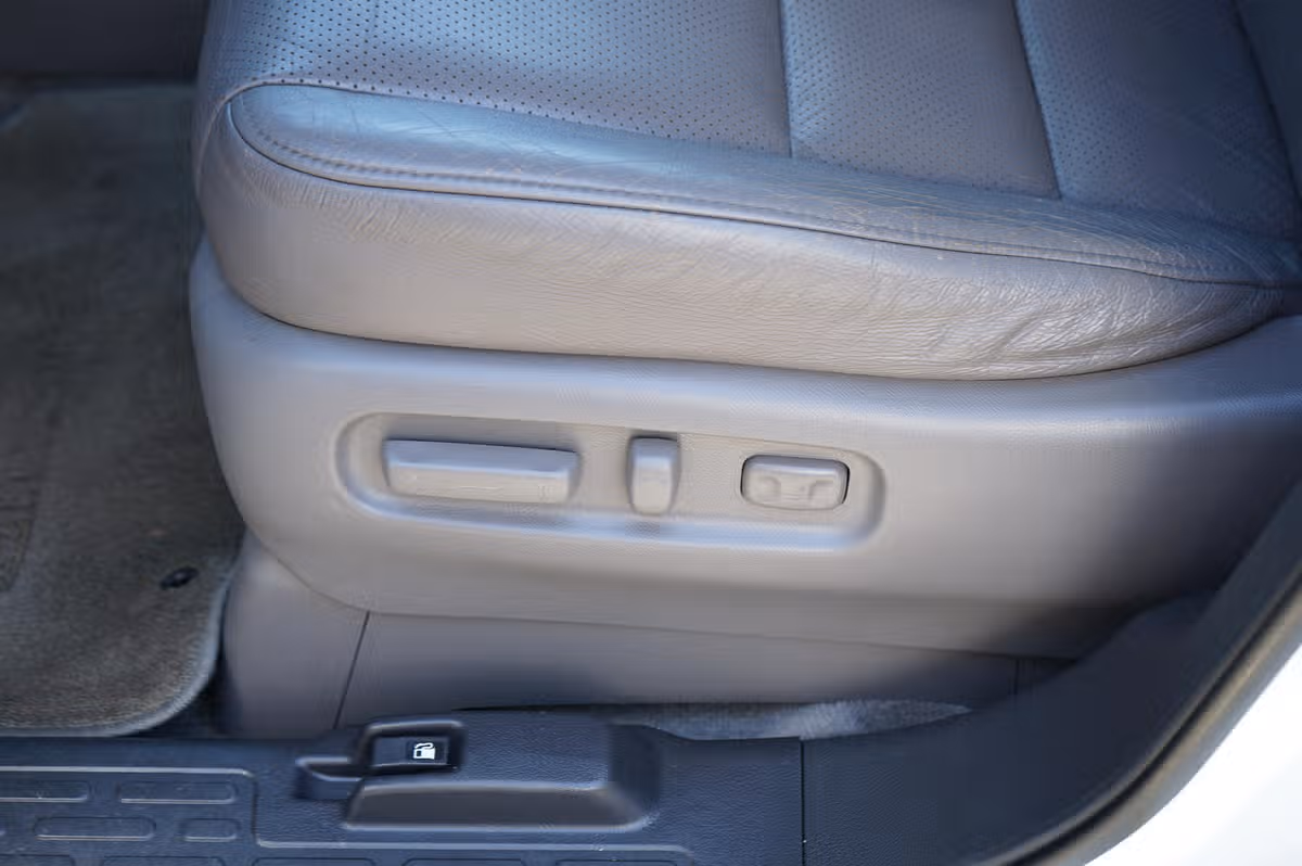 2010 Honda Ridgeline RTL Crew Cab Image 14