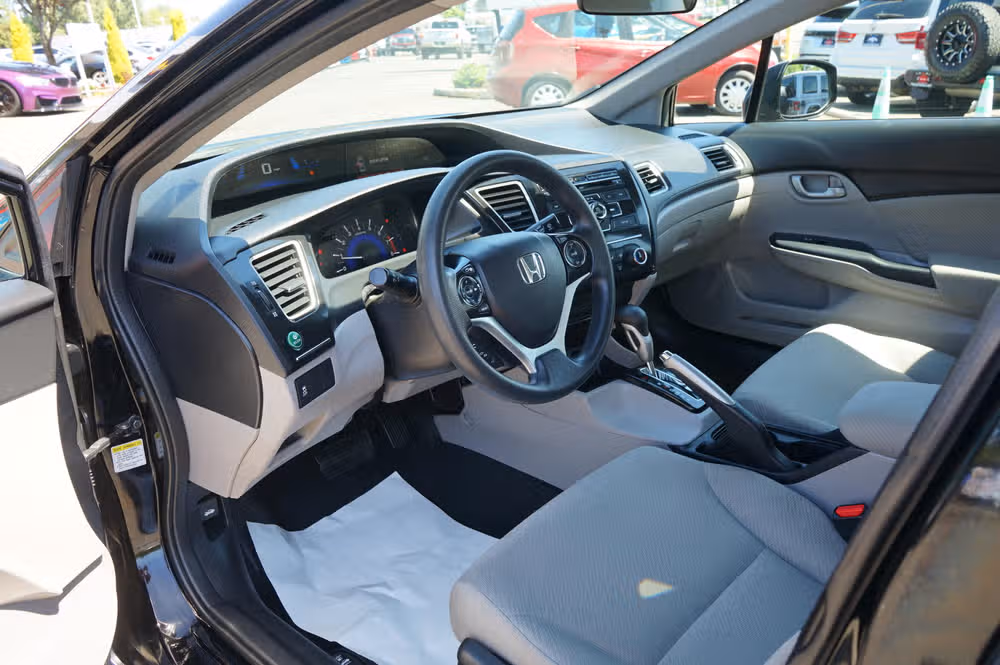 2013 Honda Civic LX Image 13