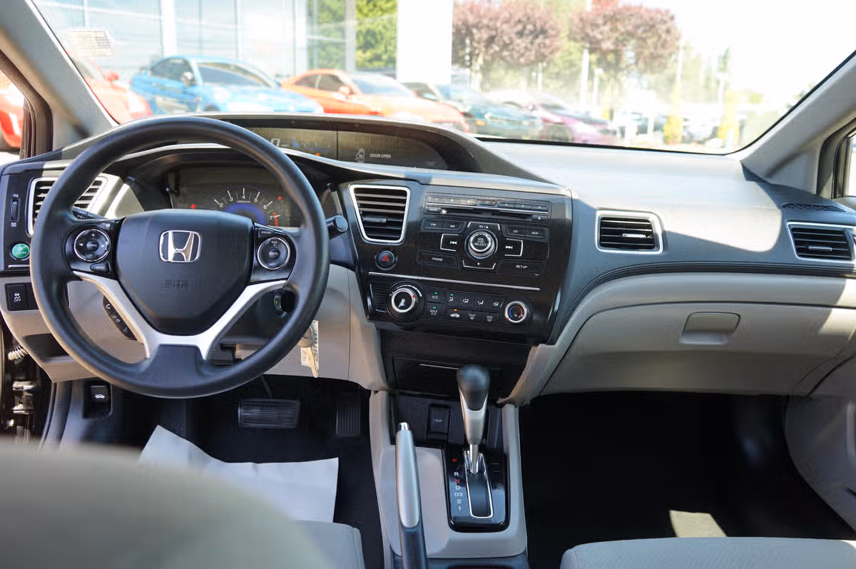 2013 Honda Civic LX Image 16