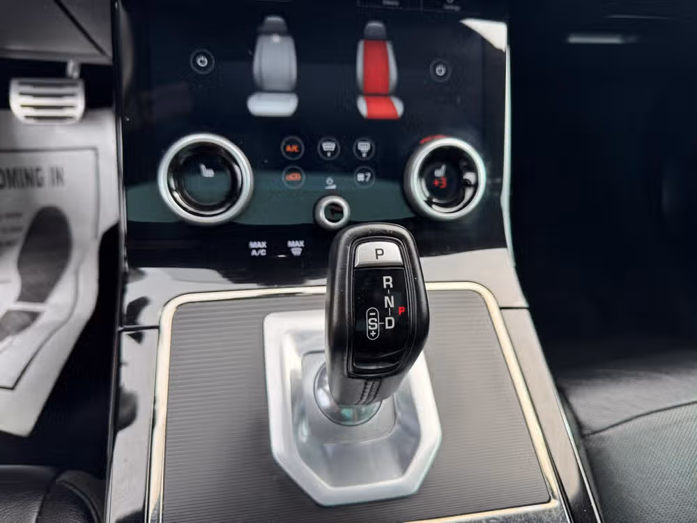 2020 Land Rover Range Rover Evoque R-Dynamic SE Image 17