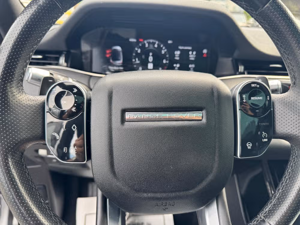 2020 Land Rover Range Rover Evoque R-Dynamic SE Image 18