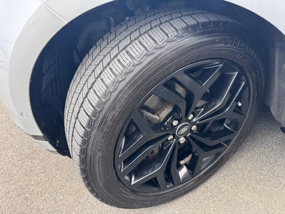 2020 Land Rover Range Rover Evoque R-Dynamic SE Image 26