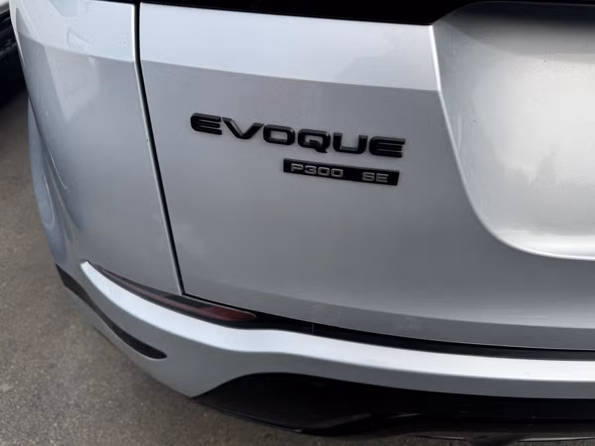 2020 Land Rover Range Rover Evoque R-Dynamic SE Image 28