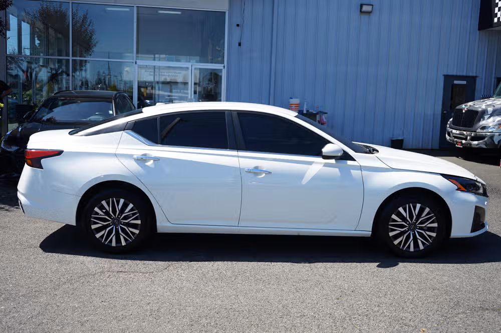 2023 Nissan Altima 2.5 SV Image 4