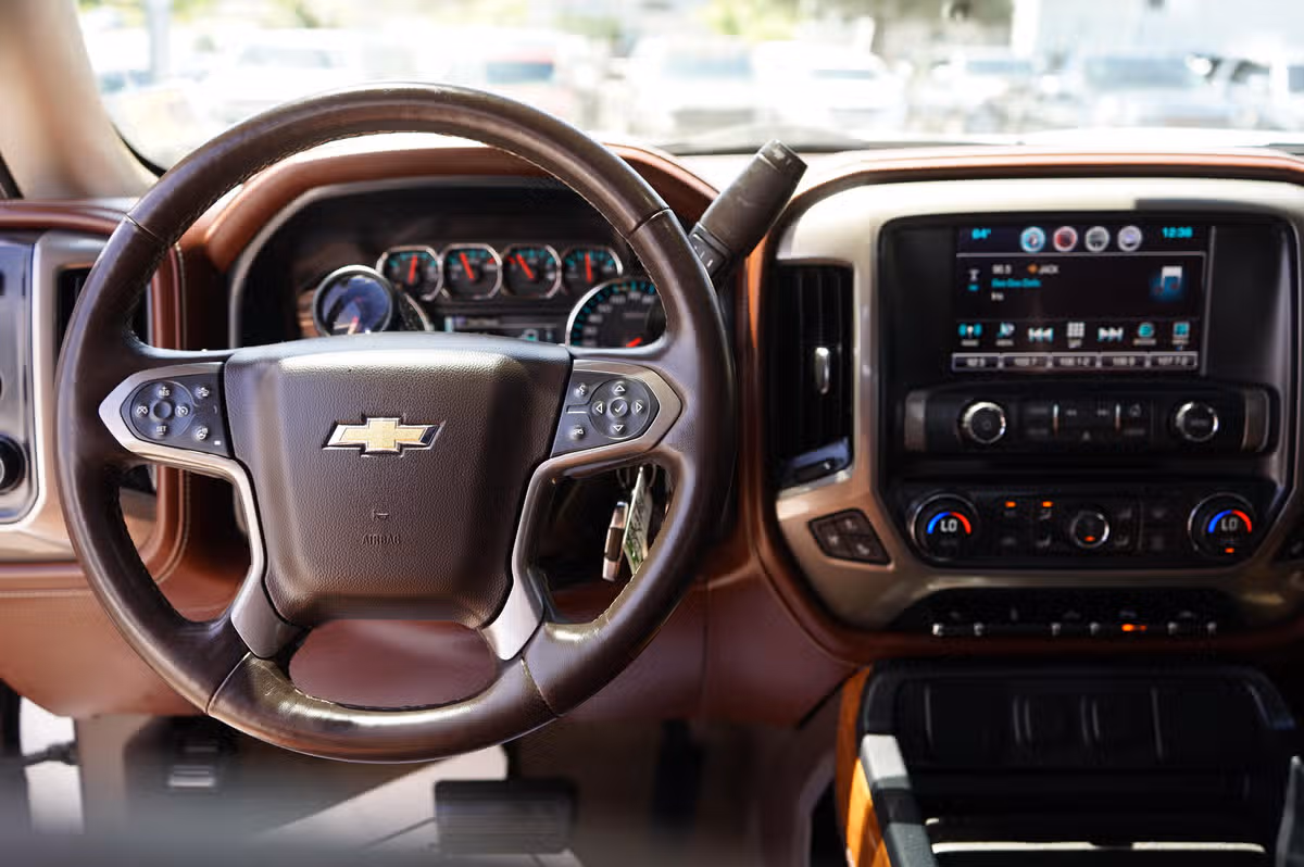 2016 Chevrolet Silverado 1500 High Country Crew Cab Image 17