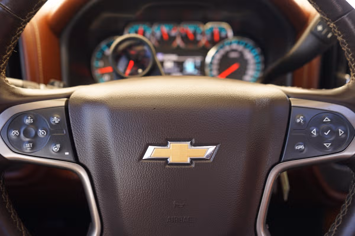 2016 Chevrolet Silverado 1500 High Country Crew Cab Image 25