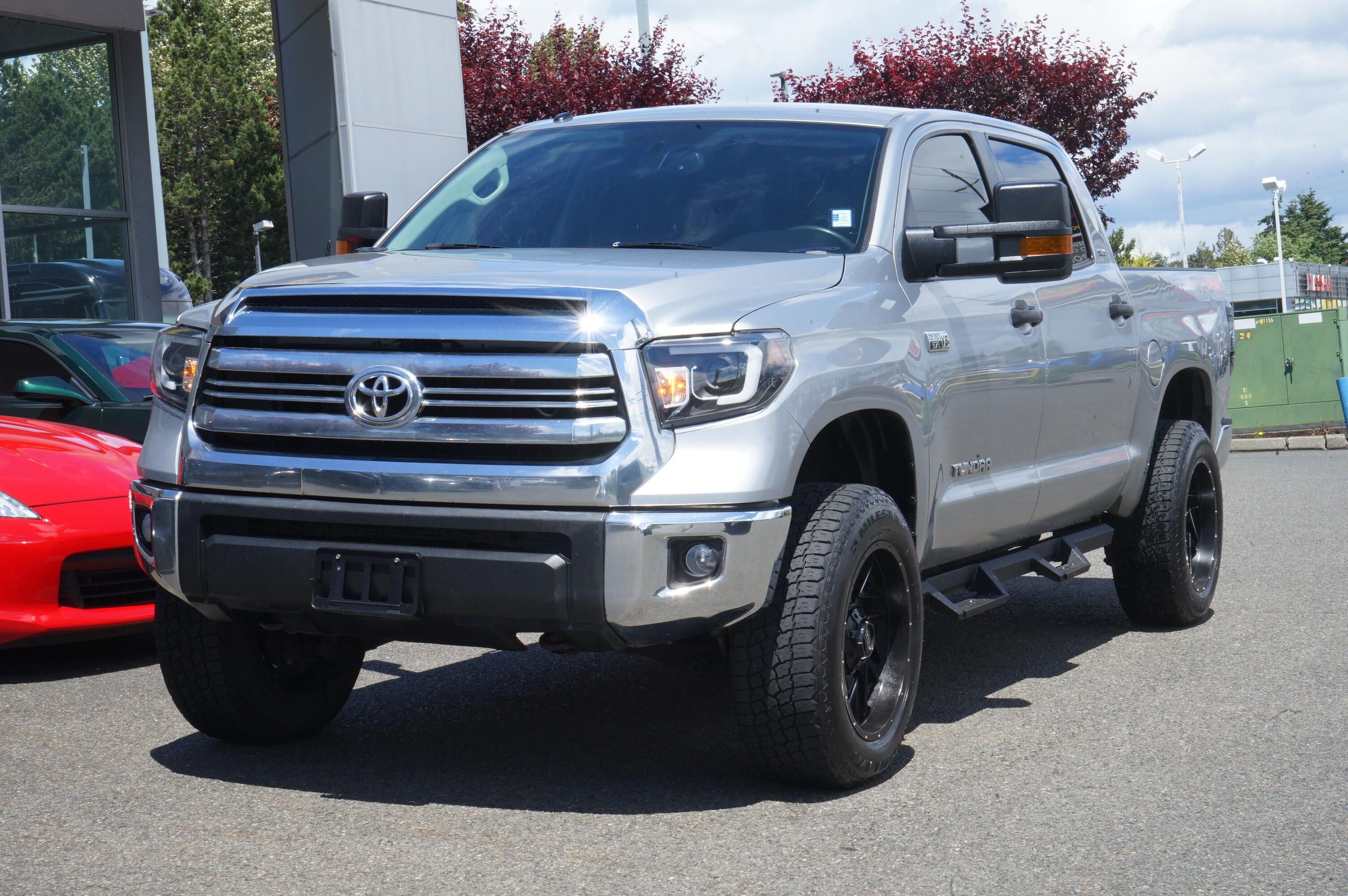 2016 Toyota Tundra SR5 5.7L 4WD Crew Max Short Bed's photo