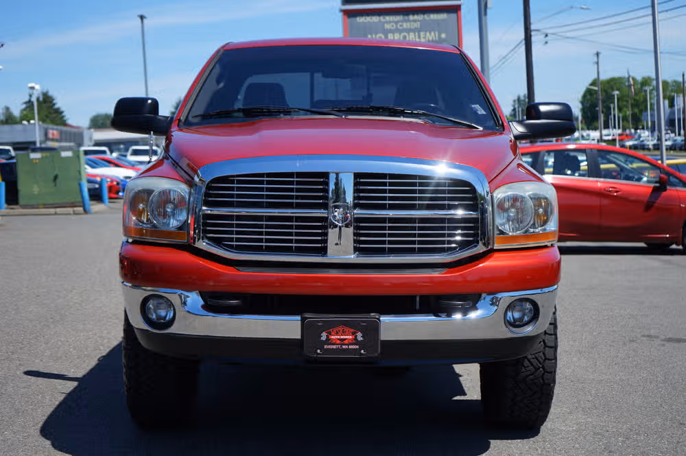 2006 Dodge Ram 2500 SLT PICKUP 4D 6 1/4 Quad Cab Image 8