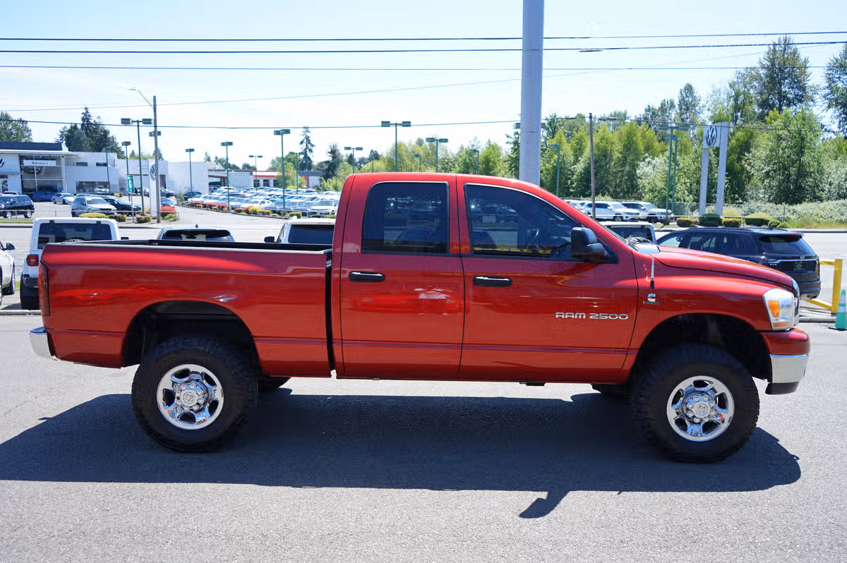 2006 Dodge Ram 2500 SLT PICKUP 4D 6 1/4 Quad Cab Image 6