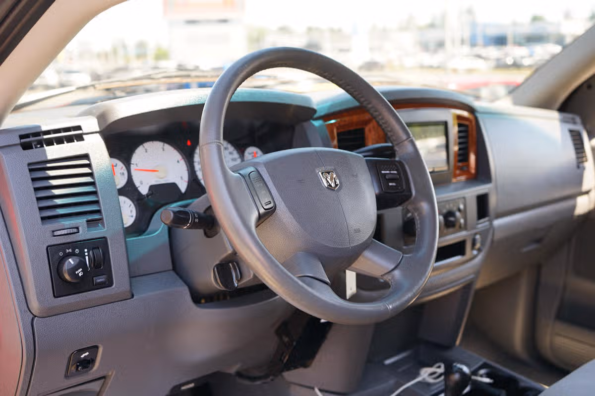 2006 Dodge Ram 2500 SLT PICKUP 4D 6 1/4 Quad Cab Image 11
