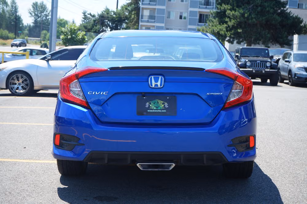 2019 Honda Civic Sport Image 4
