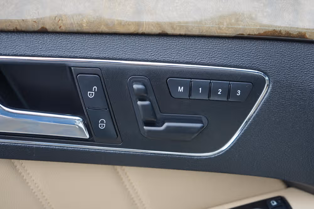 2011 Mercedes-Benz E-Class E 350 Luxury 4MATIC Image 11