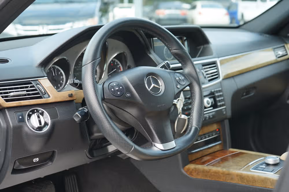 2011 Mercedes-Benz E-Class E 350 Luxury 4MATIC Image 12