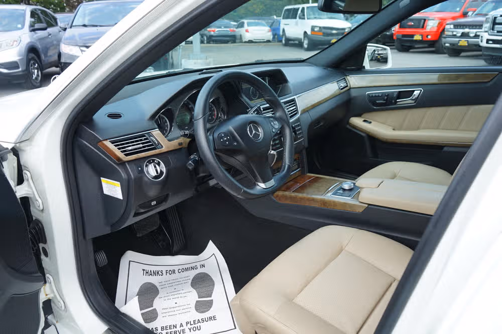 2011 Mercedes-Benz E-Class E 350 Luxury 4MATIC Image 13