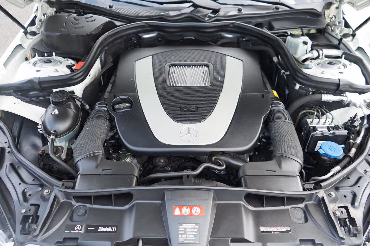 2011 Mercedes-Benz E-Class E 350 Luxury 4MATIC Image 9