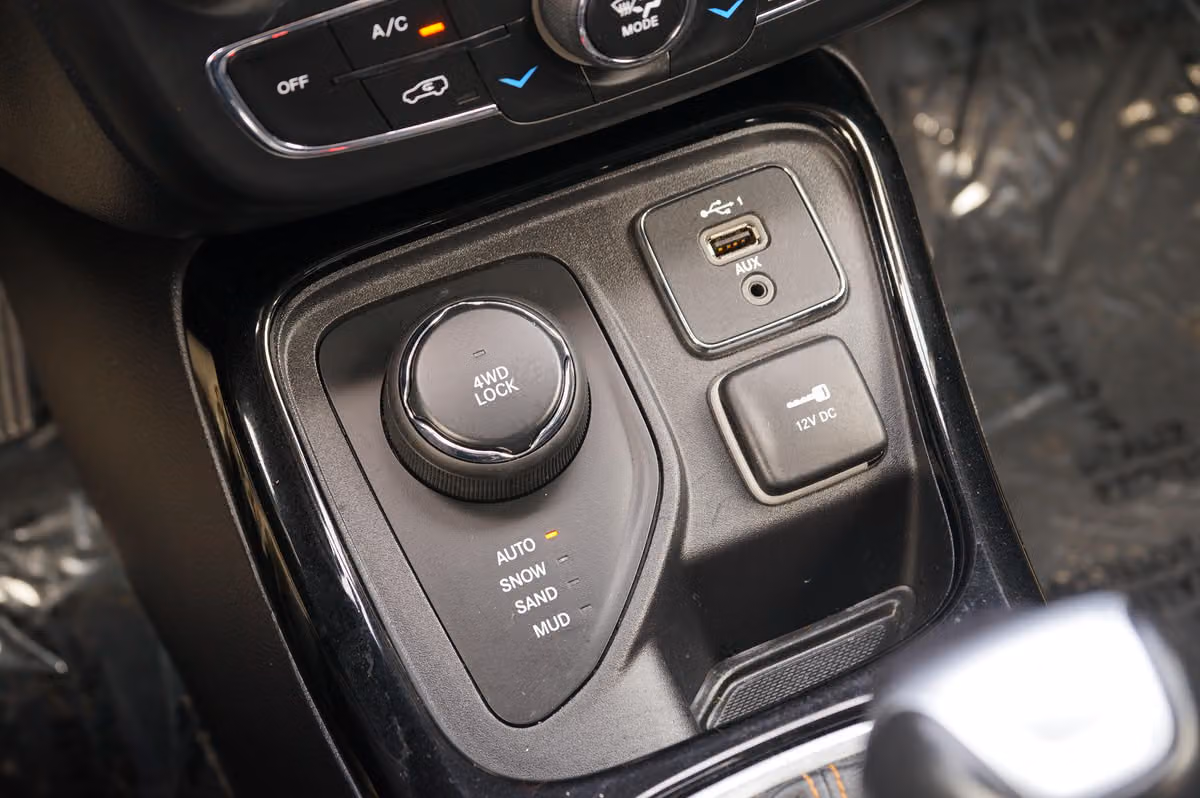 2021 Jeep Compass Limited Image 18
