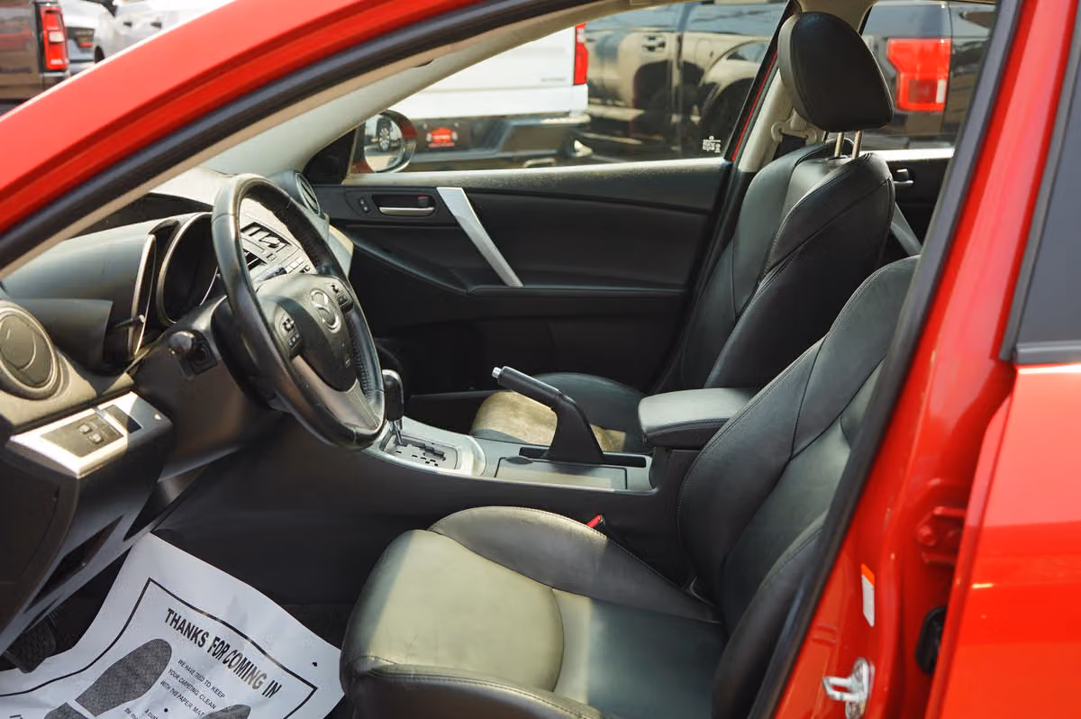 2011 Mazda 3 s Grand Touring Image 11