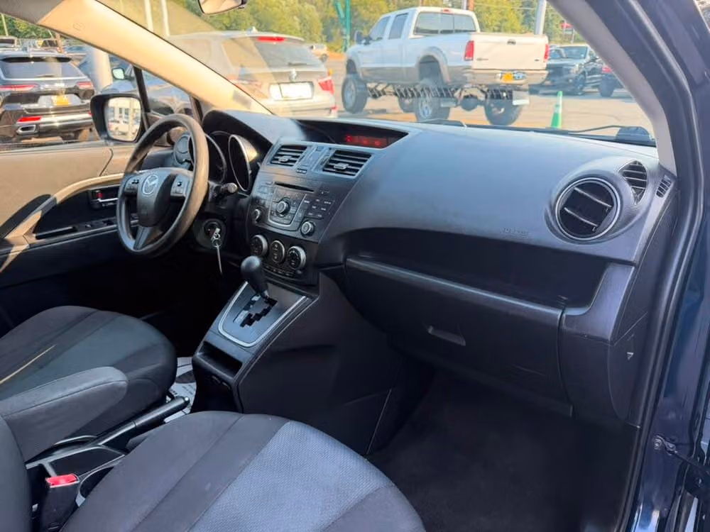 2014 Mazda 5 Sport Passenger Image 13