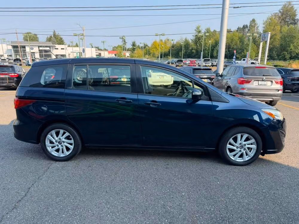 2014 Mazda 5 Sport Passenger Image 5