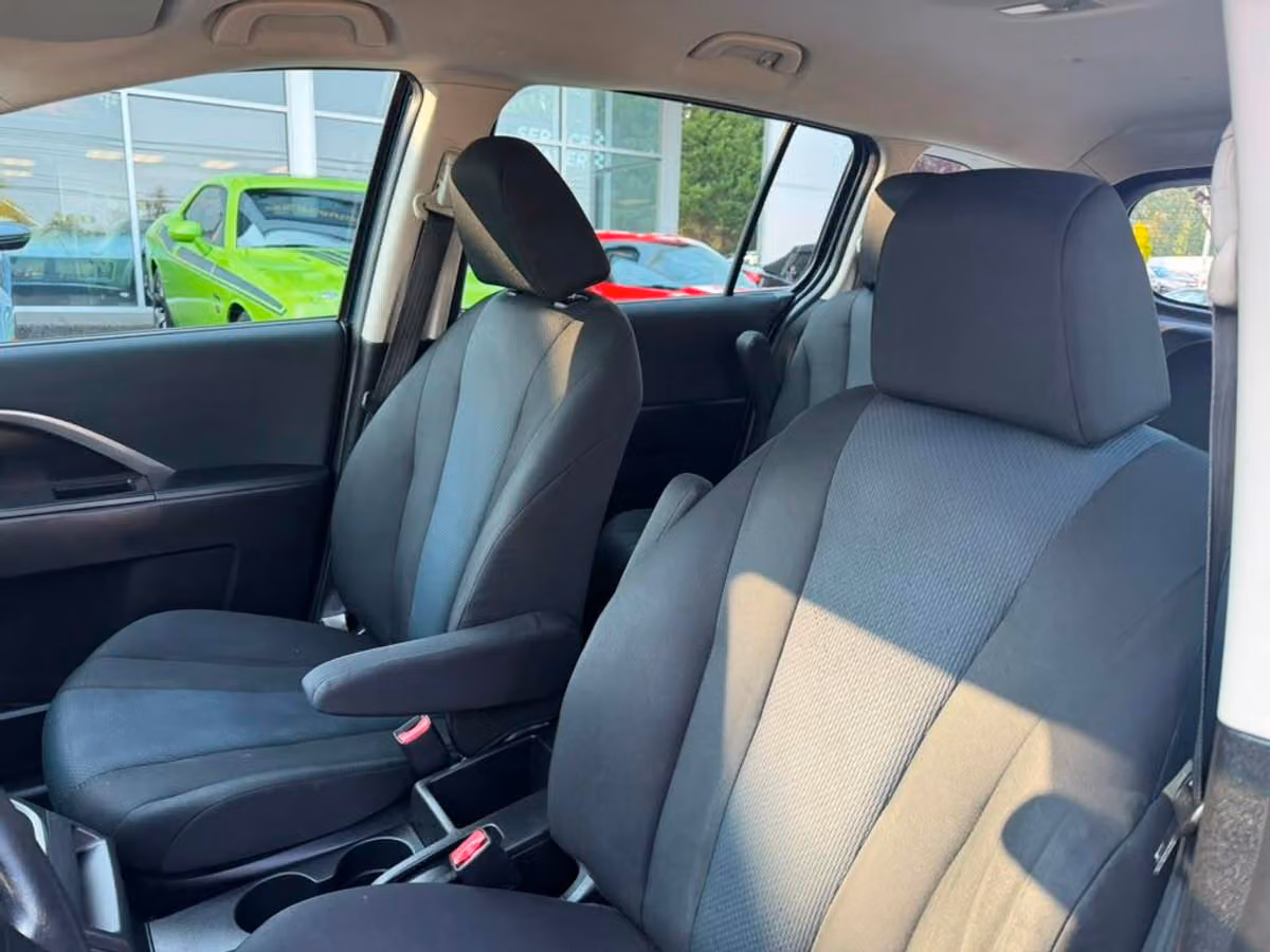 2014 Mazda 5 Sport Passenger Image 18
