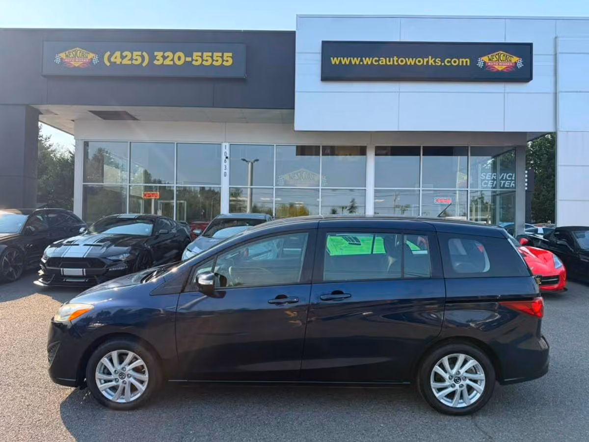 2014 Mazda 5 Sport Passenger Image 2