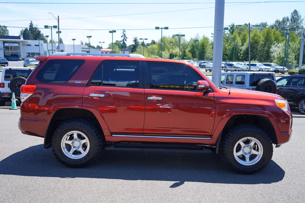 2012 Toyota 4Runner SR5 Image 6