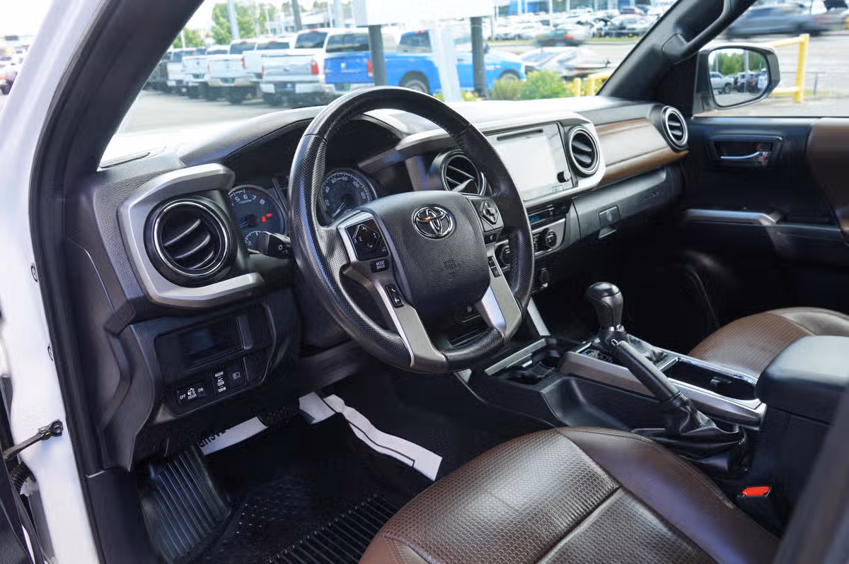2019 Toyota Tacoma Limited Double Cab Image 15