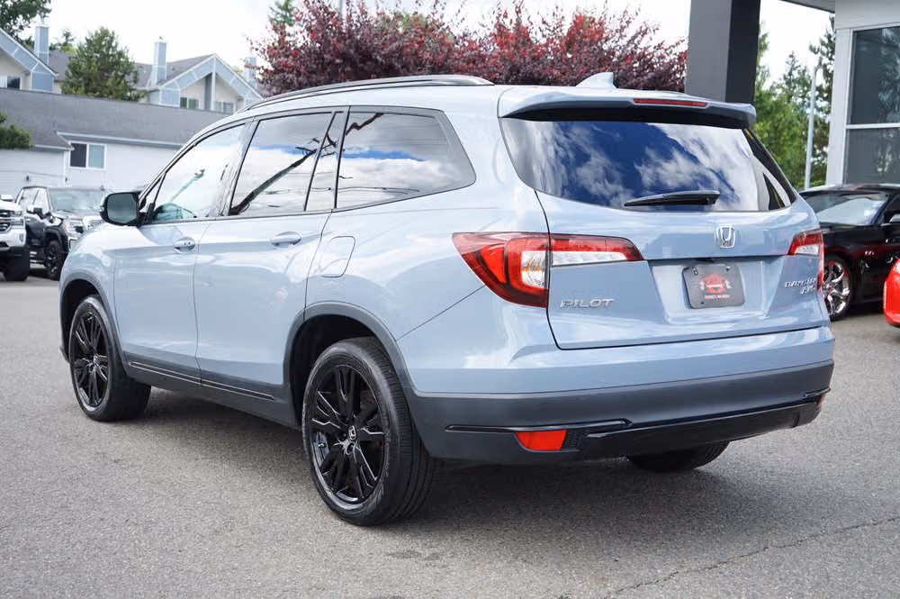 2022 Honda Pilot Black Edition Image 3