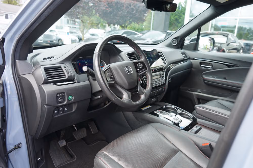 2022 Honda Pilot Black Edition Image 11