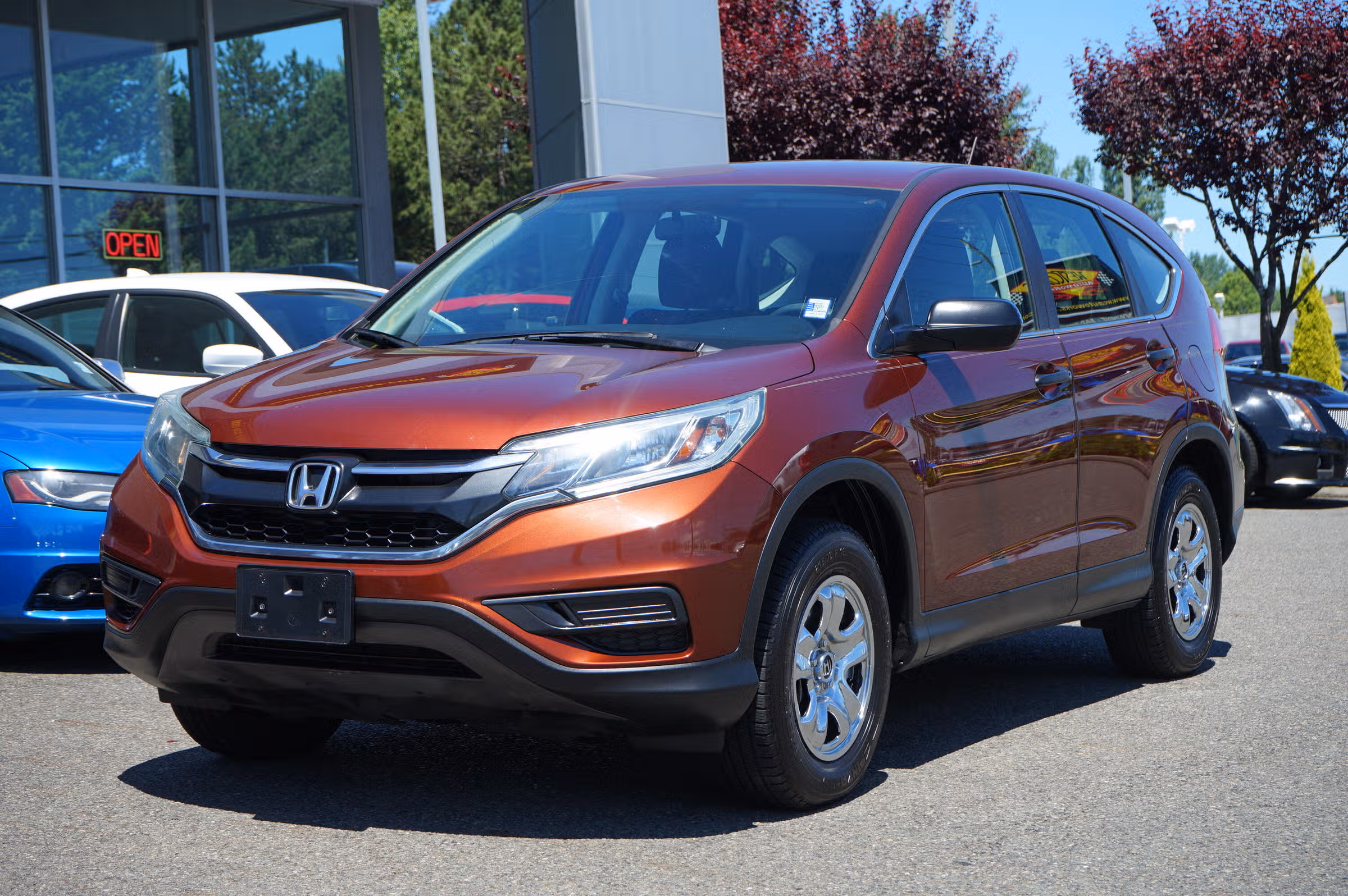2015 Honda CR-V LX Image 1