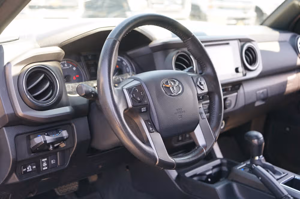 2019 Toyota Tacoma TRD Off-Road Double Cab Image 9