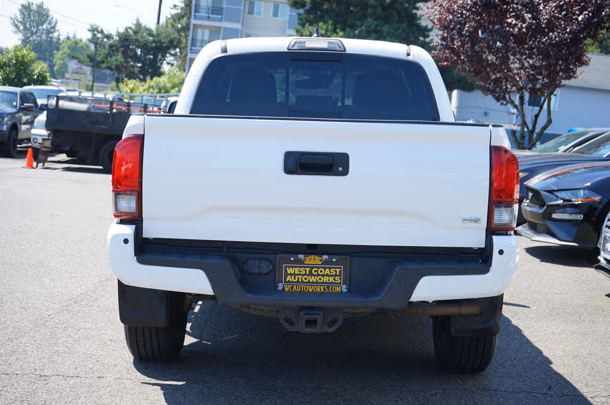 2019 Toyota Tacoma TRD Off-Road Double Cab Image 4
