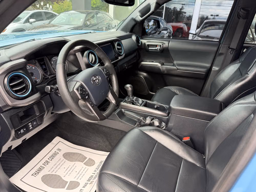 2019 Toyota Tacoma TRD Off-Road Double Cab Image 4