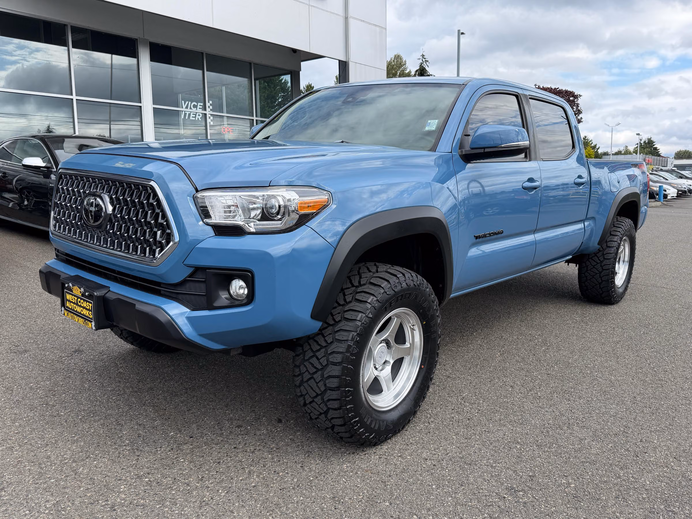 2019 Toyota Tacoma TRD Off-Road Double Cab Image 1