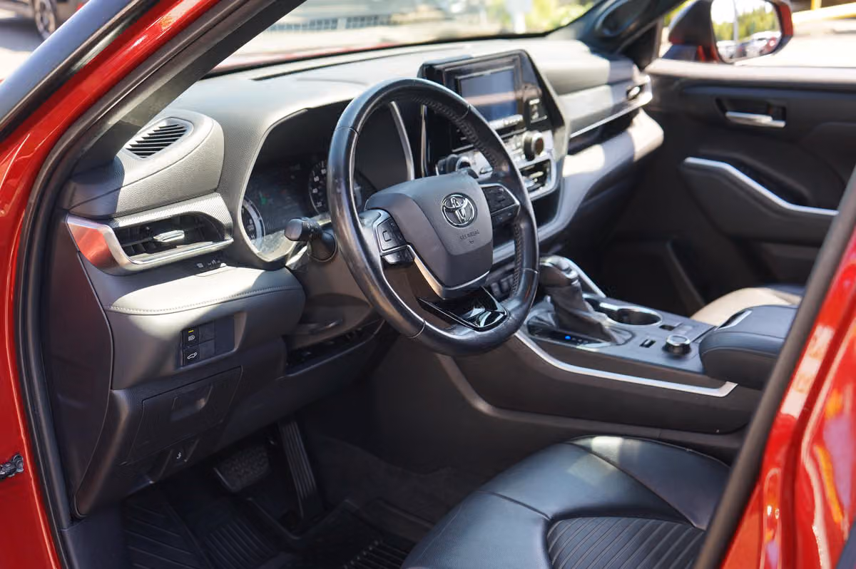 2021 Toyota Highlander XSE Image 12
