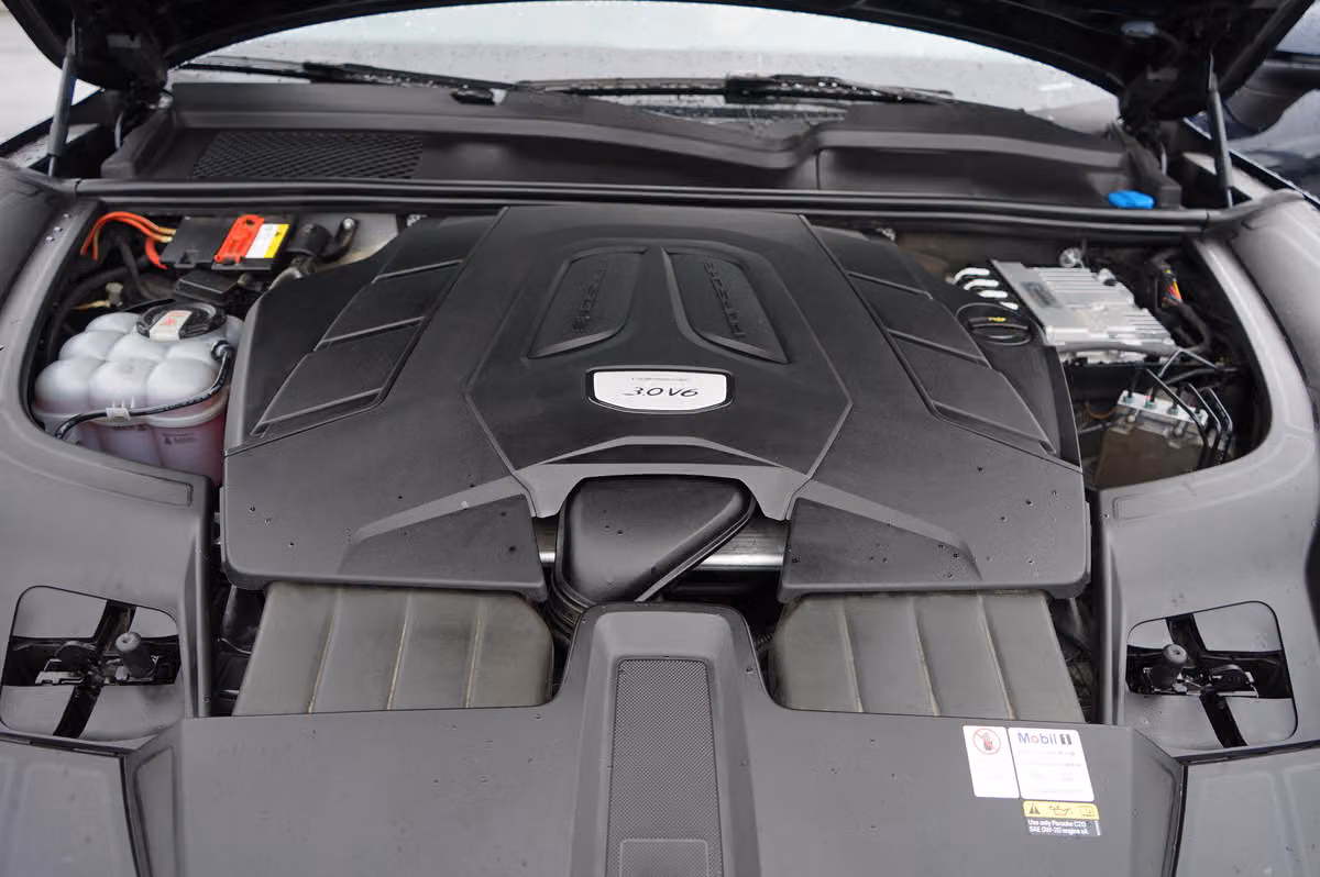 2021 Porsche Cayenne Base Image 10