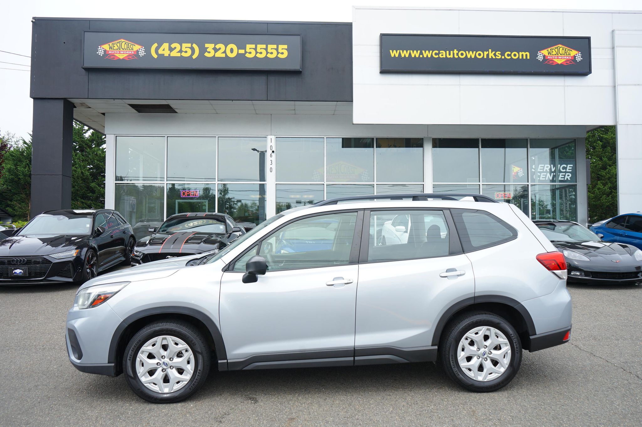 View vehicle photo 2