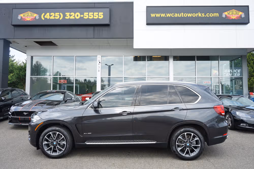 2017 BMW X5 xDrive35i Image 2